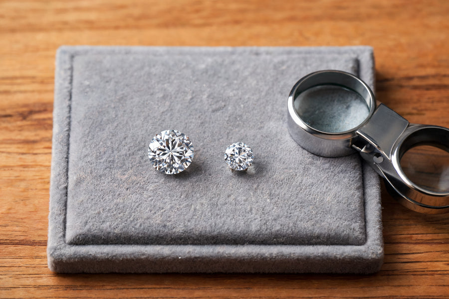 Compare diamonds side by side